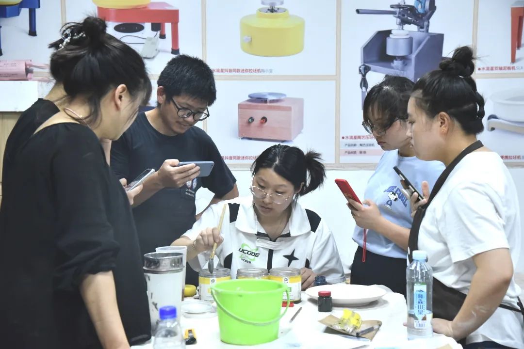 1665711965887812.jpg 1665711965887812.jpg