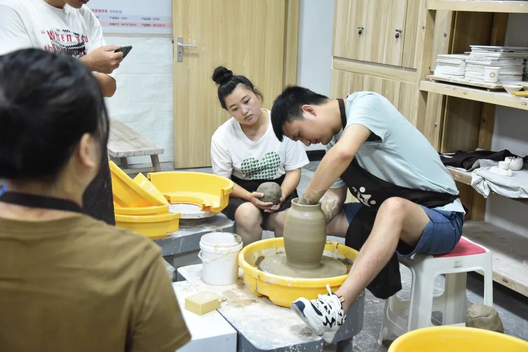 1665713048172538.jpg 1665713048172538.jpg